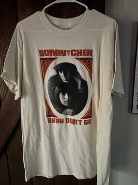 Sonny & Cher 'Baby Don't Go' Graphic Tee - Cream